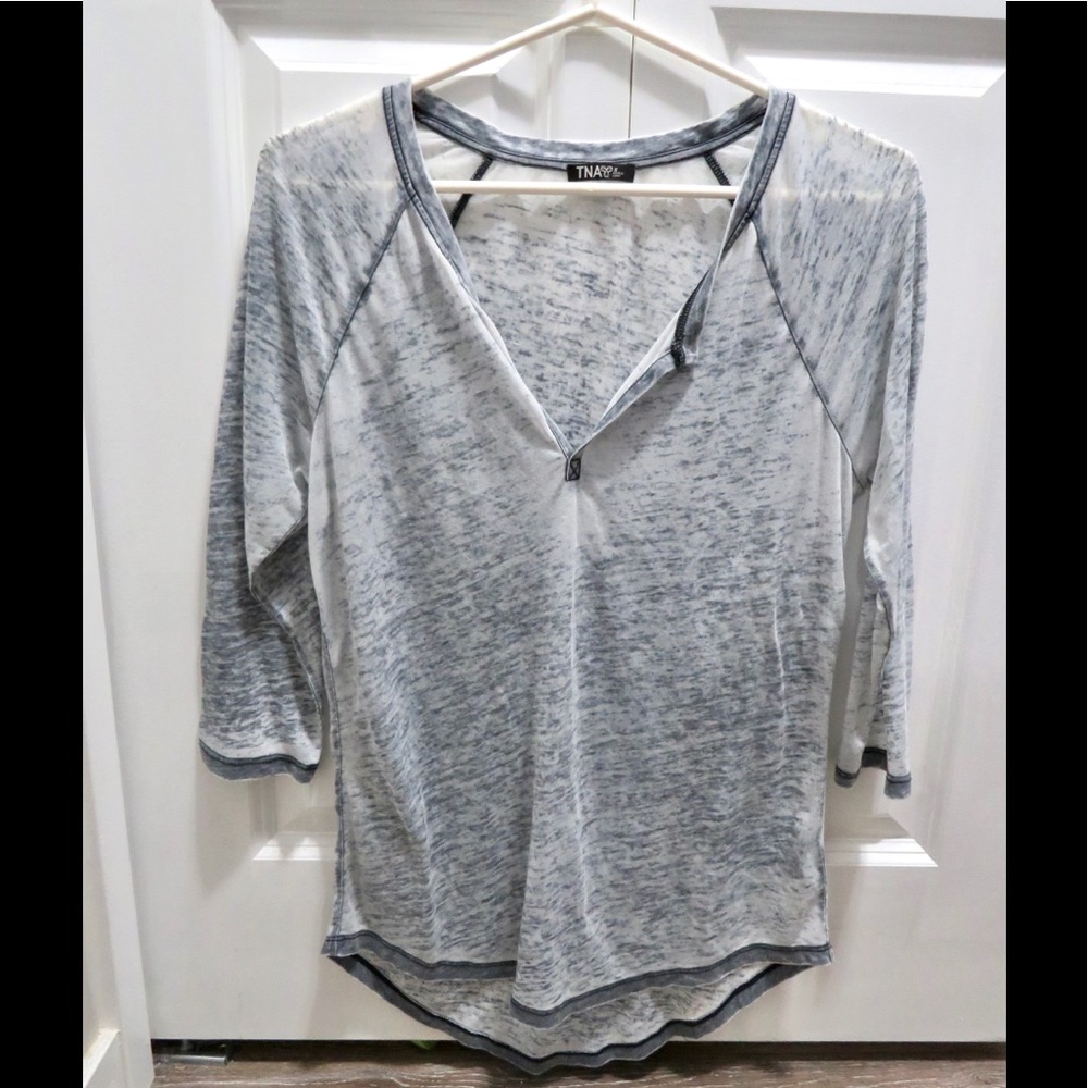 TNA light grey distressed 3/4 sleeve